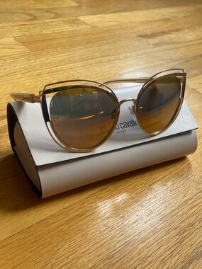 Roberto Cavalli Mirrored Cat-Eye Sunglasses